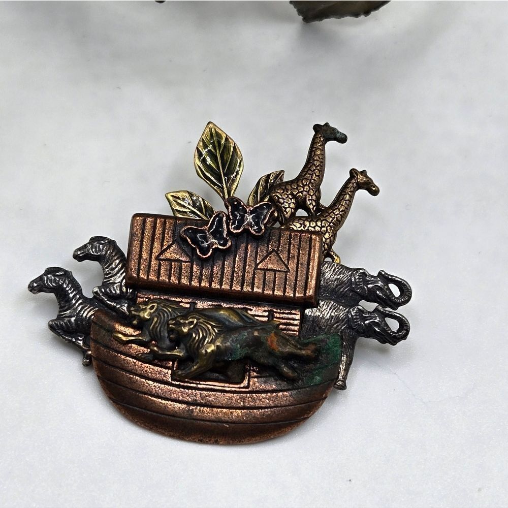 "5/$25" Vintage KC Noah's Ark Tri Rone Brooch Pin